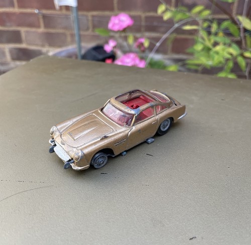 Vintage corgi toys 261 - corgi,