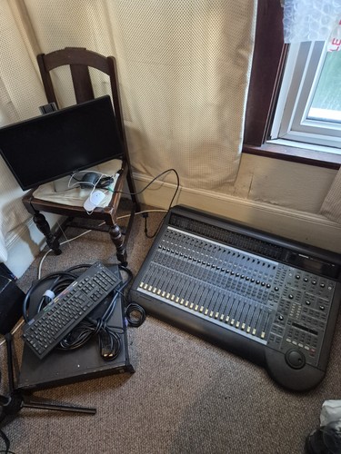 Mackie d8b digital - audio, mixer