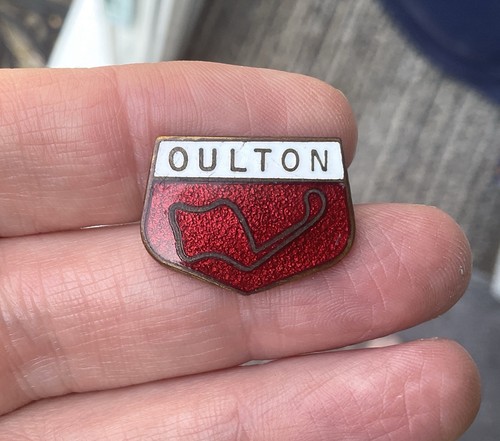 Vintage oulton park - vintage, ￼