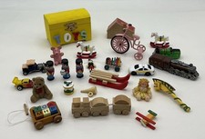 Dolls House Toy Chest And Toys  (RET/78)