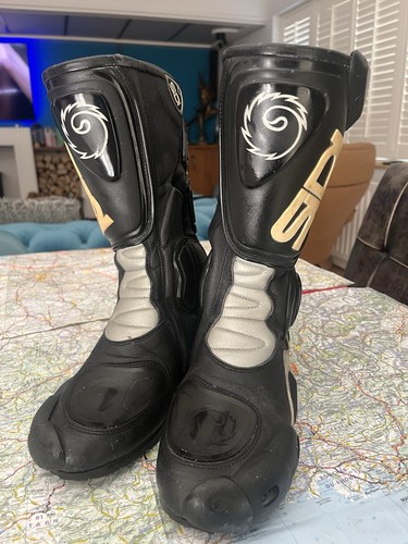 Ladies motorbike boots - ladies,