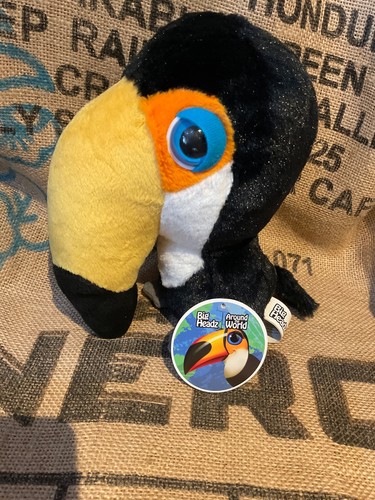 Toucan big headz around - -,