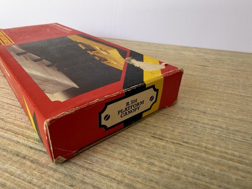 Hornby r514 scale station - 00,