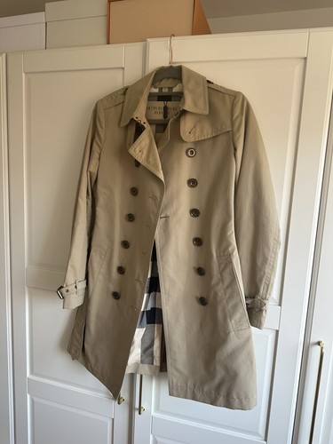 Burberry women trench coat - burberry,
