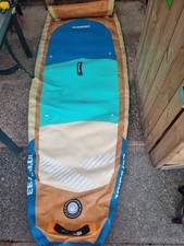 Paddle board inflatable stand