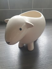 THE HERDY COMPANY LAKELAND WHITE HERDWICK PLANTER PLANT HOLDER.