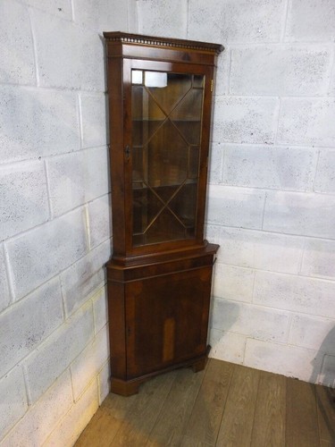 Yewwood veneer astral glazed - veneer,