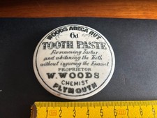 Victorian Plymouth Woods Areca