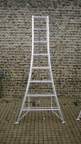 Aluminium tripod ladder adj - tripod,