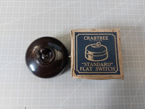 Vintage crabtree light - crabtree,