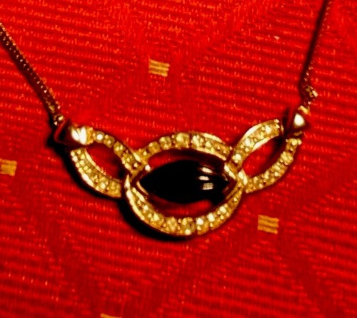 Vtg trifari black cabochon - black,