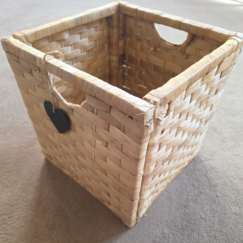Cube woven water - 11",