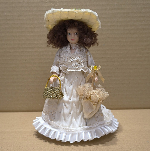 12th doll miniature - doll,