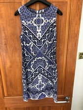 Oasis blue print dress. medium
