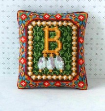 Anne Boleyn's B Necklace