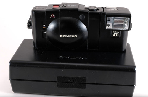 Olympus xa2 35mm film - olympus,