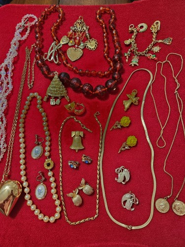 Lot 2lb vintage jewelry - or,