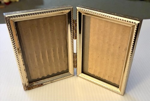 Gold tone picture frame - frame, metal