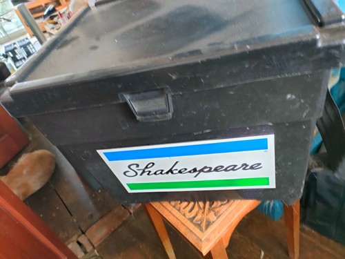 Shakespear coarse fishing - fishing, box