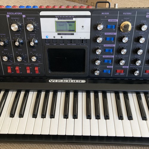 Minimoog voyager electric blue - voyager,