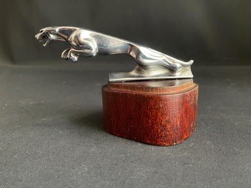 Jaguar leaping cat - jaguar, vintage