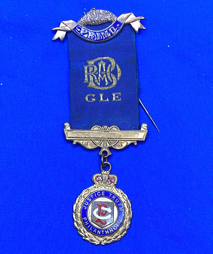 Hayes end lodge - end, no.