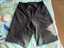 Decathlon Rockrider Mountain bike shorts men’s size S (EU) & padded inner