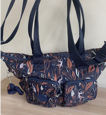 Kipling Rasha Large Shoulder