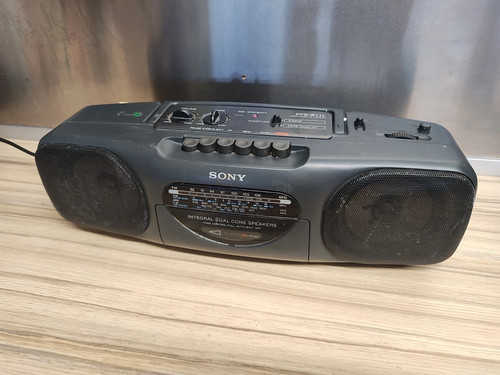 Sony portable radio - sony,