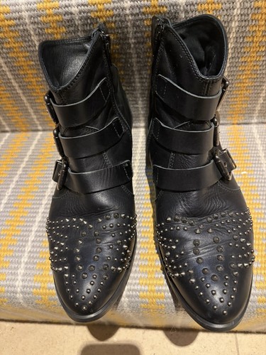 Kanna black leather studded - black,