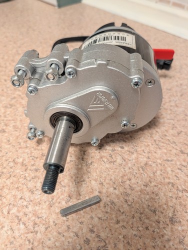 Left drive motor - 24v, 250w