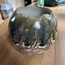 Salix House 1992 Reticulate