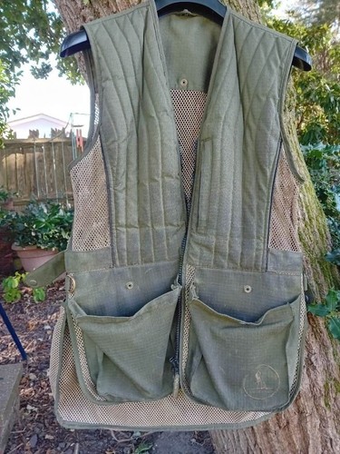 Dog field training - field, vest
