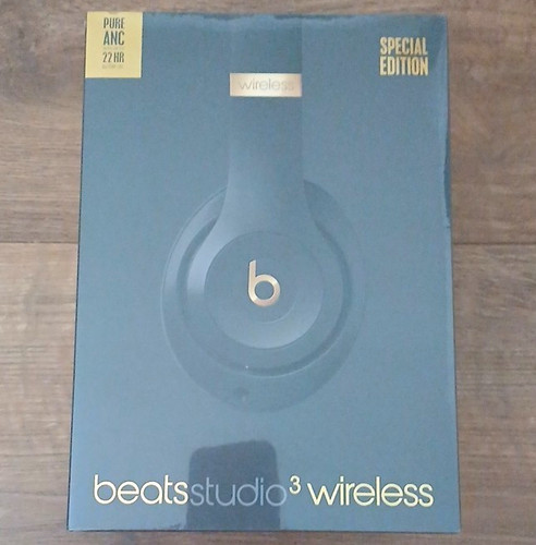 Beats dre studio3 - by,