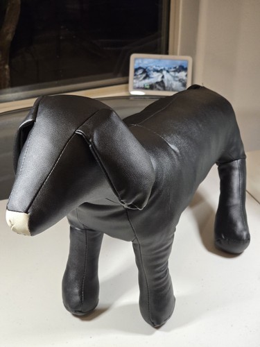Black dog model - model, mannequin