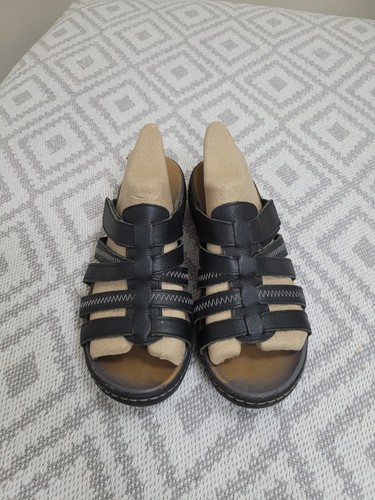 Black skechers luxe - foam, slip