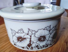 Hornsea Cornrose Lidded Butter or Preserve Dish 5in Diameter.
