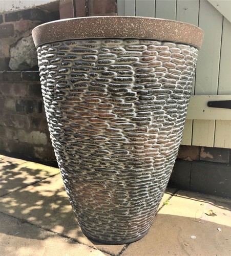 Rustic tall stone effect - tall,