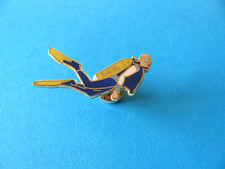 Favel Scuba Diver Pin Badge. Enamel. Diving. Blue