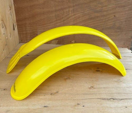 Pair trials plastic - pair, yellow