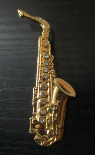 Saxophone brooch gold toned - brooch, gold-toned