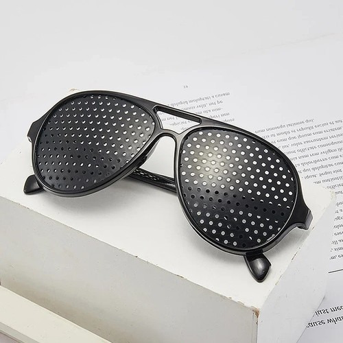 Pinhole glasses eyes - pinhole,