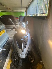 piaggio mp3 300