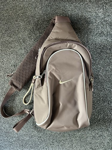Nike 22s essentials sling - nike,