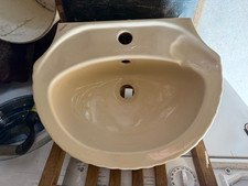 Balterley, Shell cloakroom