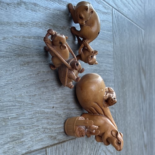 Set signed carved - 4, netsuke