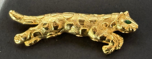Vintage trifari gold tone - vintage,