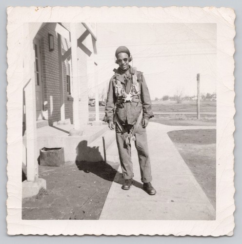 Ww2 black airman wearing - black,