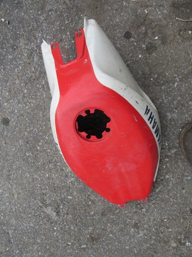1989 yamaha fzr600 gas tank