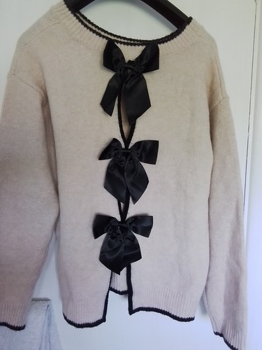 Apricot stunning cream jumper